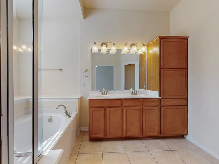 1955 Loma Linda Dr — Photo 33