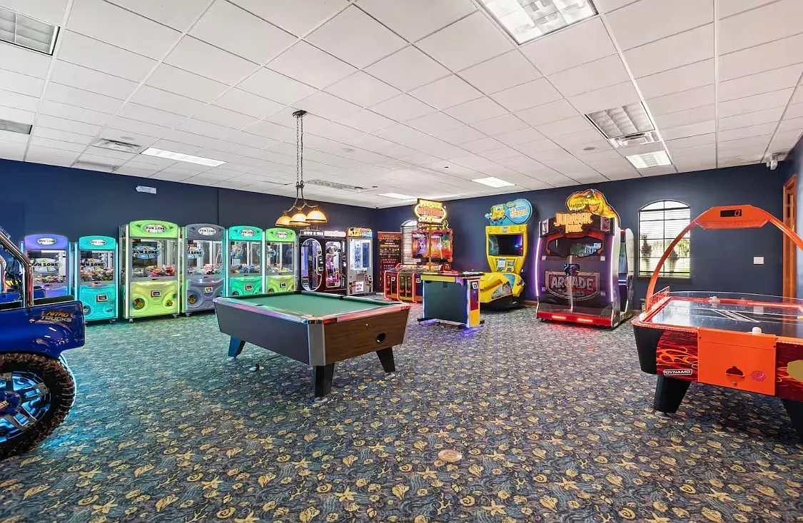 5 bed, 2024 sqft, $1,100 — Photo 4