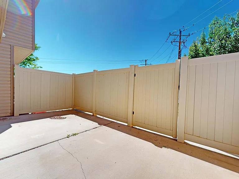 370 W 1425 N #16 — Photo 12