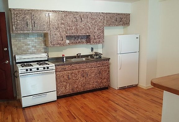 4th image of 7150 71st St #1