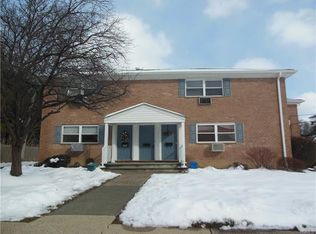 172 S John St, Pearl River, NY 10965