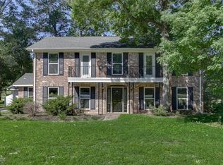 716 Stonewall Jackson Dr, Conroe, TX 77302