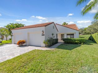 909 Reef Point Cir, Naples, FL 34108