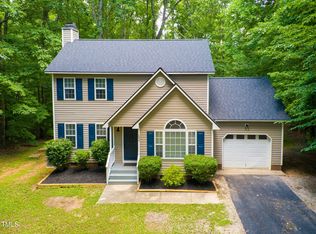 1554 Middle Ridge Dr, Willow Spring, NC 27592