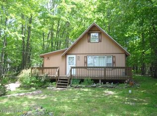 7749 Lake Shore Dr, Pocono Lake, PA 18347