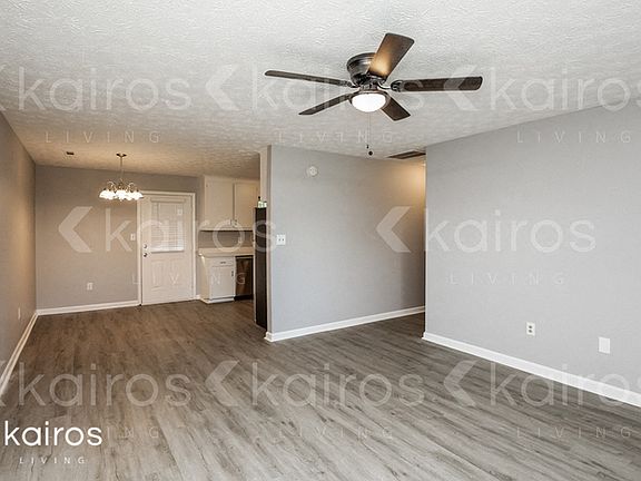 5th image of 208 Deer Pkwy