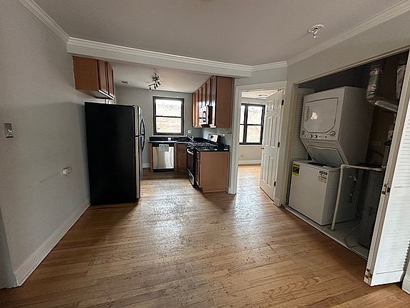 4th image of 7334 N Winchester Ave APT 2E