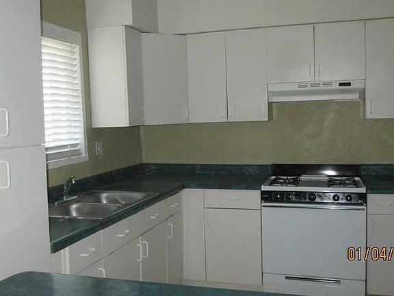 3rd image of 1020 Spur Pl #C