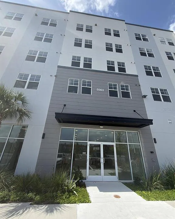 5563 Millenia Park Blvd #323