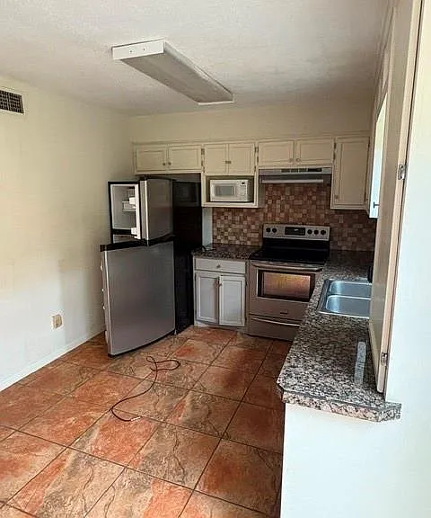 8306 Oakhaven Rd — Photo 3