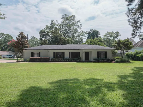 2116 Island Dr, Monroe, LA 71201