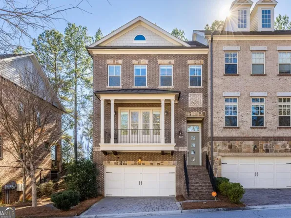 823 Canterbury Overlook, Atlanta, GA 30324