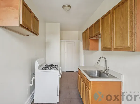 575 Ocean Avenue image 4 of 14