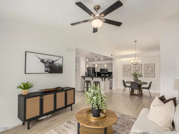 2035 S ELM Street #211, Tempe, AZ 85282