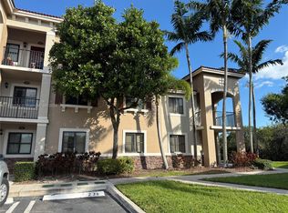 The Courts At Bayshore Ii, Cutler Bay, FL 33190