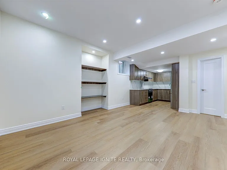 17 Winthrop Cres #BASEMENT — Photo 6