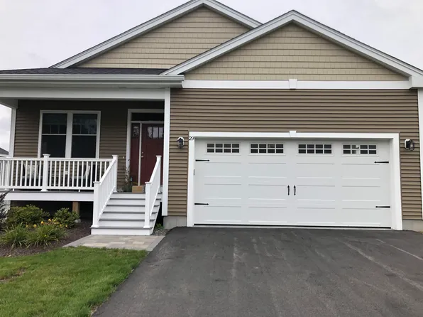 29 Blackstone Drive, Raymond, NH 03077