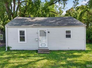 817 Sparks Ave, Cahokia, IL 62206