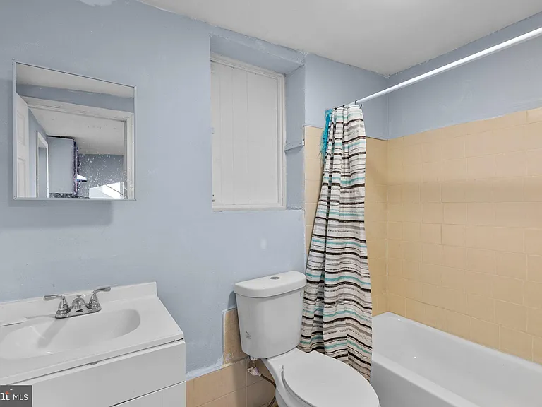 1818 E Pratt St #B — Photo 11