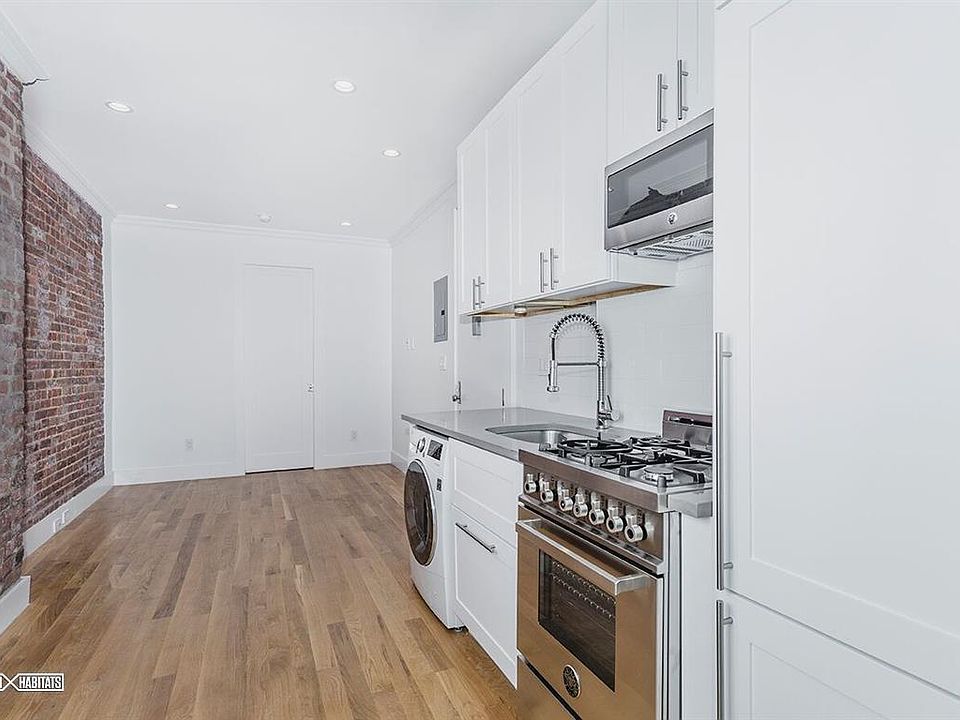 2nd image of 236 E 24th St APT 4C