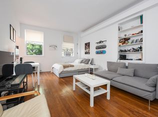 196 Prince St #2F, New York, NY 10012