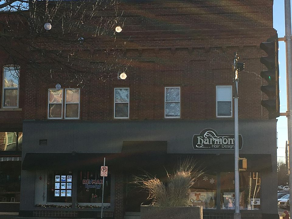 1st image of 109 E Walnut St #4