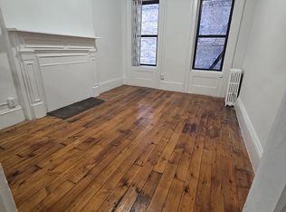 500 W 48th St APT 3RS, New York, NY 10036