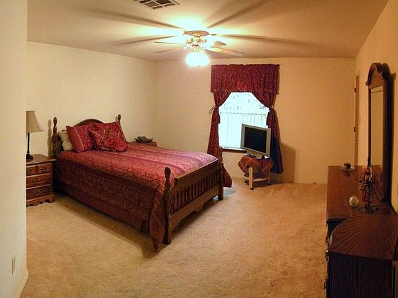 4th image of 3028 Camino Real