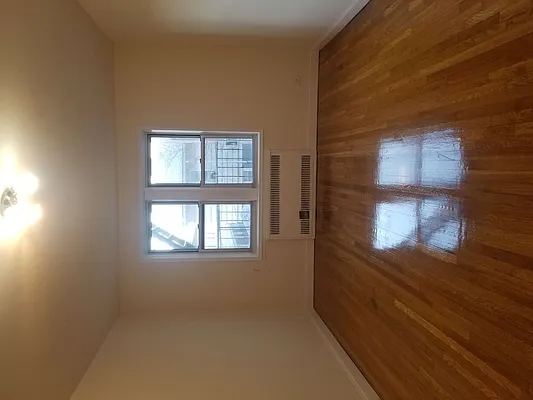 Rented by Max & Associates Realty Corp | media 22