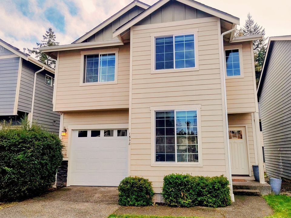 1st image of 1548 NE Odessa Way