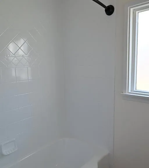 14822 Fonthill Ave — Photo 17