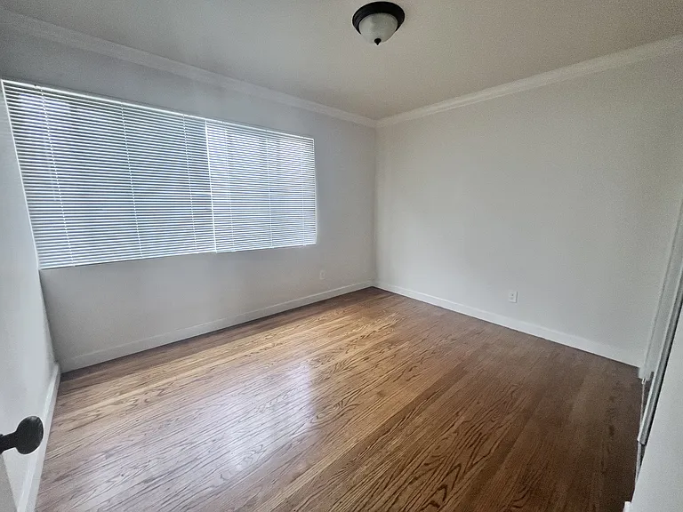 935 Sheridan St #C — Photo 7