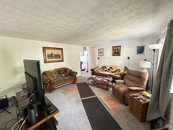 4th image of 3807 Townsley Dr