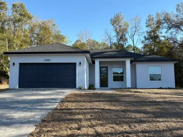 2380 W Gardenia Dr, Citrus Springs, FL 34434