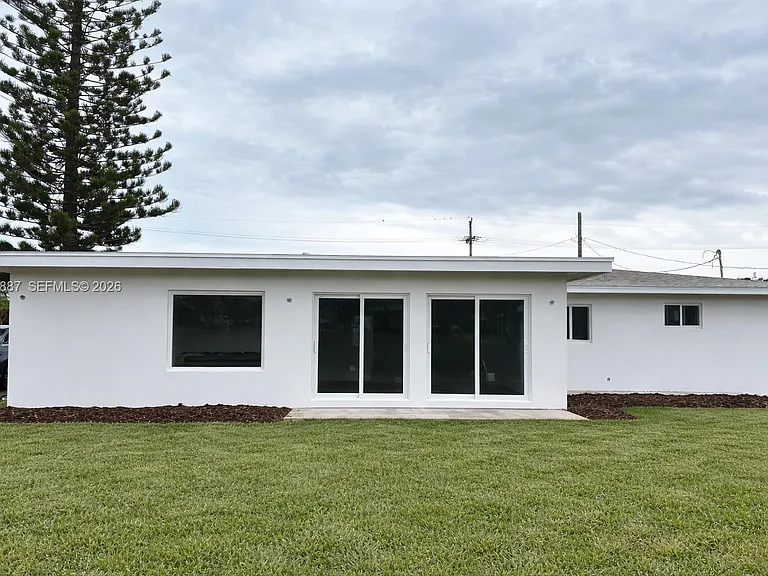 1240 Binney Dr — Photo 15