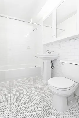 Rented by Lisa Management Inc | media 16