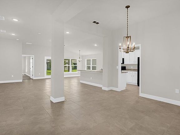 5th image of 671 Tanaro Ln