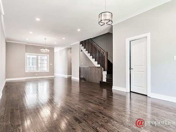 Living Room / Dining Room