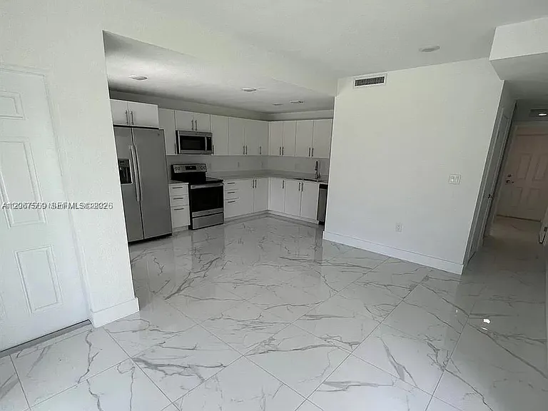 25859 SW 144th Ct — Photo 7