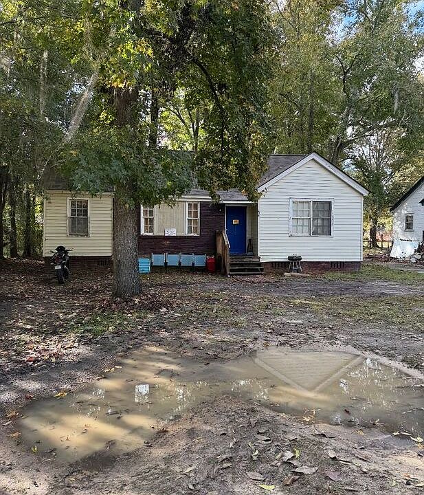 2nd image of 424 Loring Dr