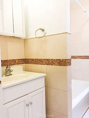 Rented by City Connections Realty | media 13