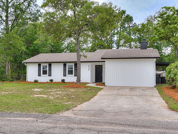 3rd image of 3739 Fairington Dr Drive