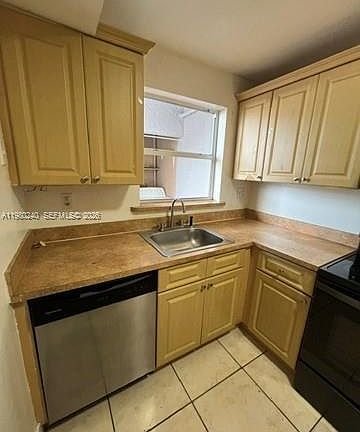 2nd image of 4331 W 11th Ln #65