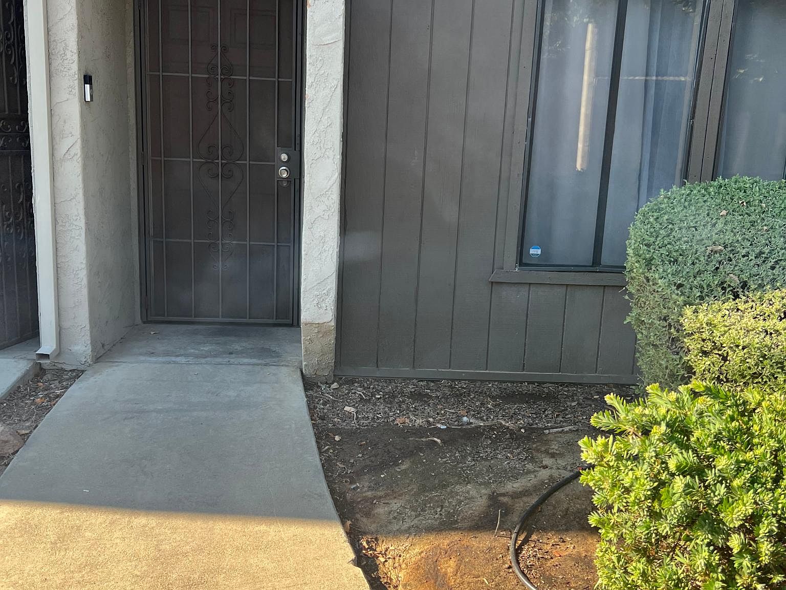 889 Greenfield Ave #889, Hanford, CA 93230 | Zillow