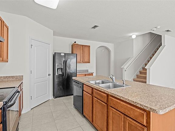 5th image of 817 SHEEN CIRCLE