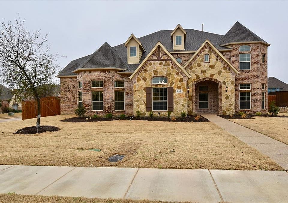 1st image of 501 Hidden Lake Dr