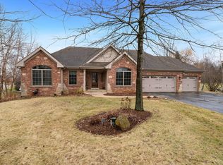 2908 Rolling Meadow Ct, Belvidere, IL 61008