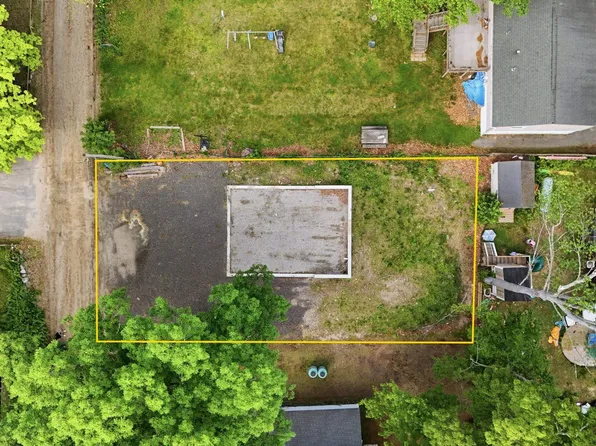 12 James Street, Salem, NH 03079