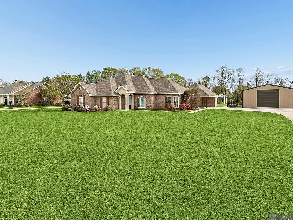 1st image of 41339 Bertville Rd