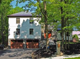 322 Nelson Ave, Saratoga Springs, NY 12866